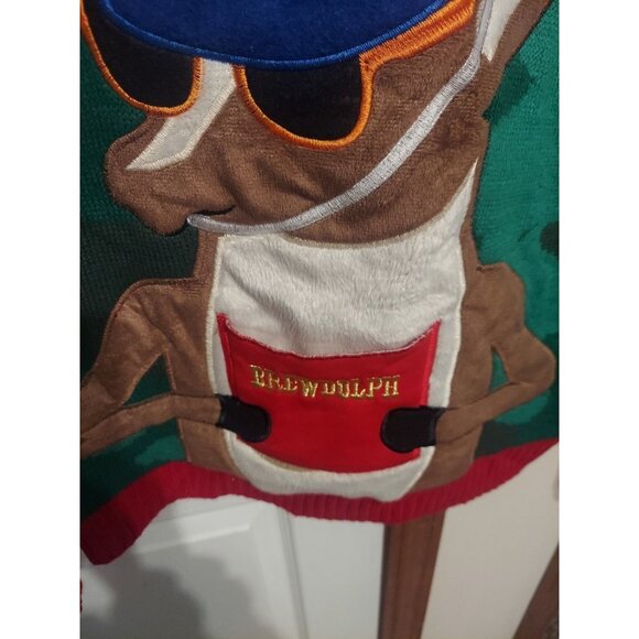 Blizzard Bay Sweater Mens Small Ugly Christmas Brewdolph Santas Drinking Camo - Picture 4 of 11
